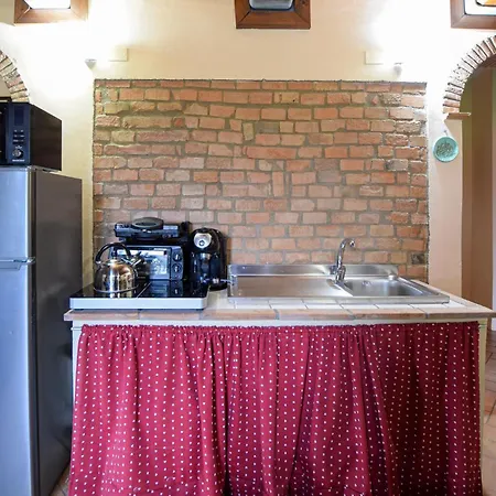 3 Bedroom Stunning In Appartement *