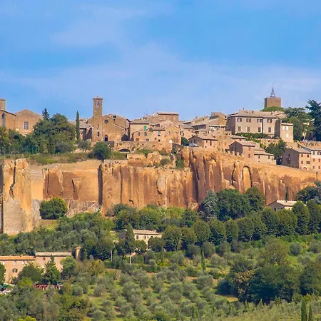 3 Bedroom Stunning In Appartement Ficulle