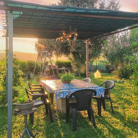 3 Bedroom Stunning In Ficulle