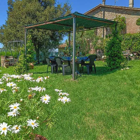 3 Bedroom Stunning In Appartement Ficulle